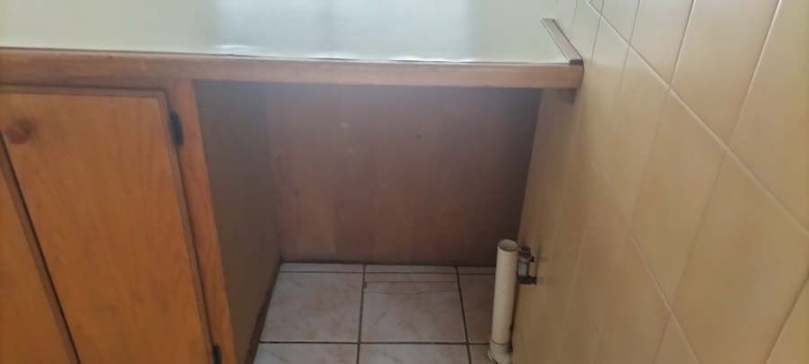2 Bedroom Property for Sale in Langenhovenpark Free State